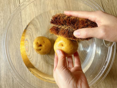 しっかり泥を落とせる♪ じゃがいもの洗い方を野菜ソムリエが伝授