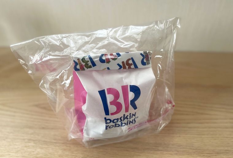 店頭で購入したばかりのサーティワンフレッシュパック