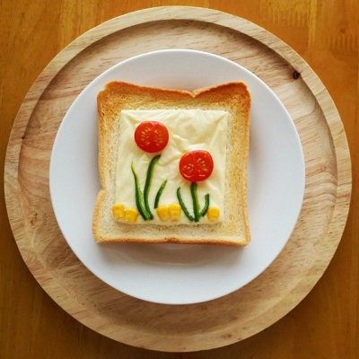 instagramでも話題のお花トースト!可愛すぎるその正体とは