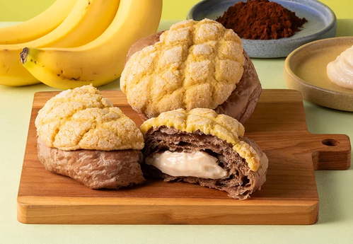 新品♪超リアル バナナ&メロンパン 海老名サービスエリア限定！「東京ばな奈の伝説のメロンパン」が20年