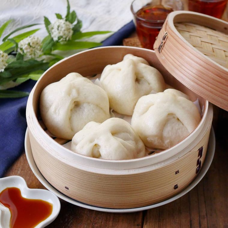 蒸籠に入った肉まん
