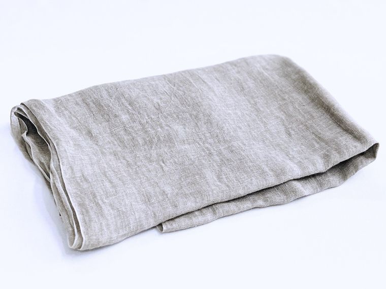 グレーのスカーフ