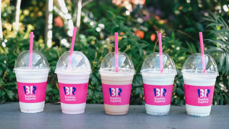 サーティワンのシェイク3種類が並んでいる