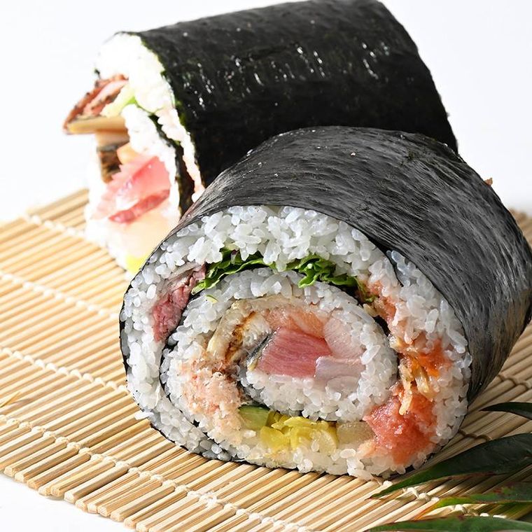とれとれ寿司けいはんロールのイメージ