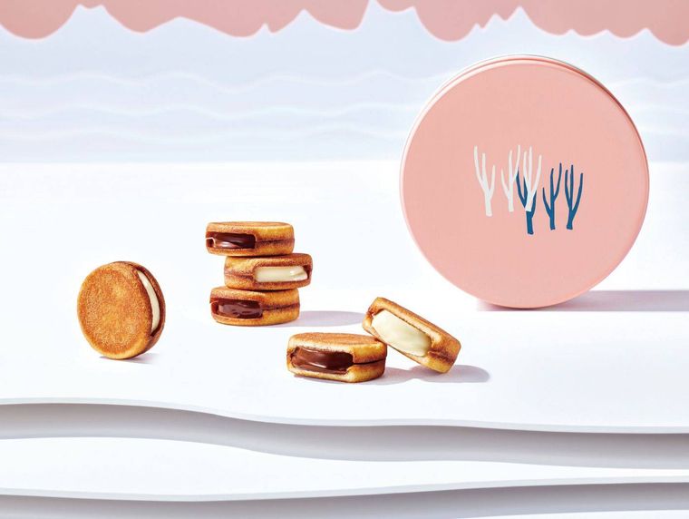 SNOWSスノーサンド 白と黒 バレンタイン限定缶のイメージ