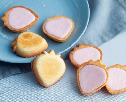 タルトクッキーにいちごチョコが入ったあまおうチョコタルト