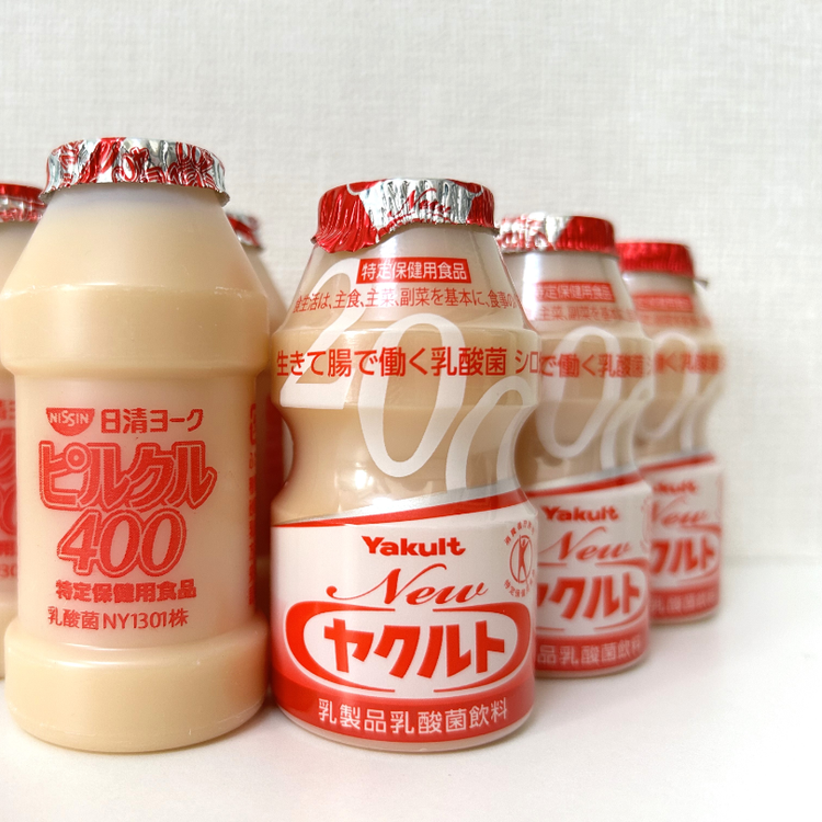 ピルクルとヤクルトの違いは？成分や効能の違いを徹底比較！ - macaroni