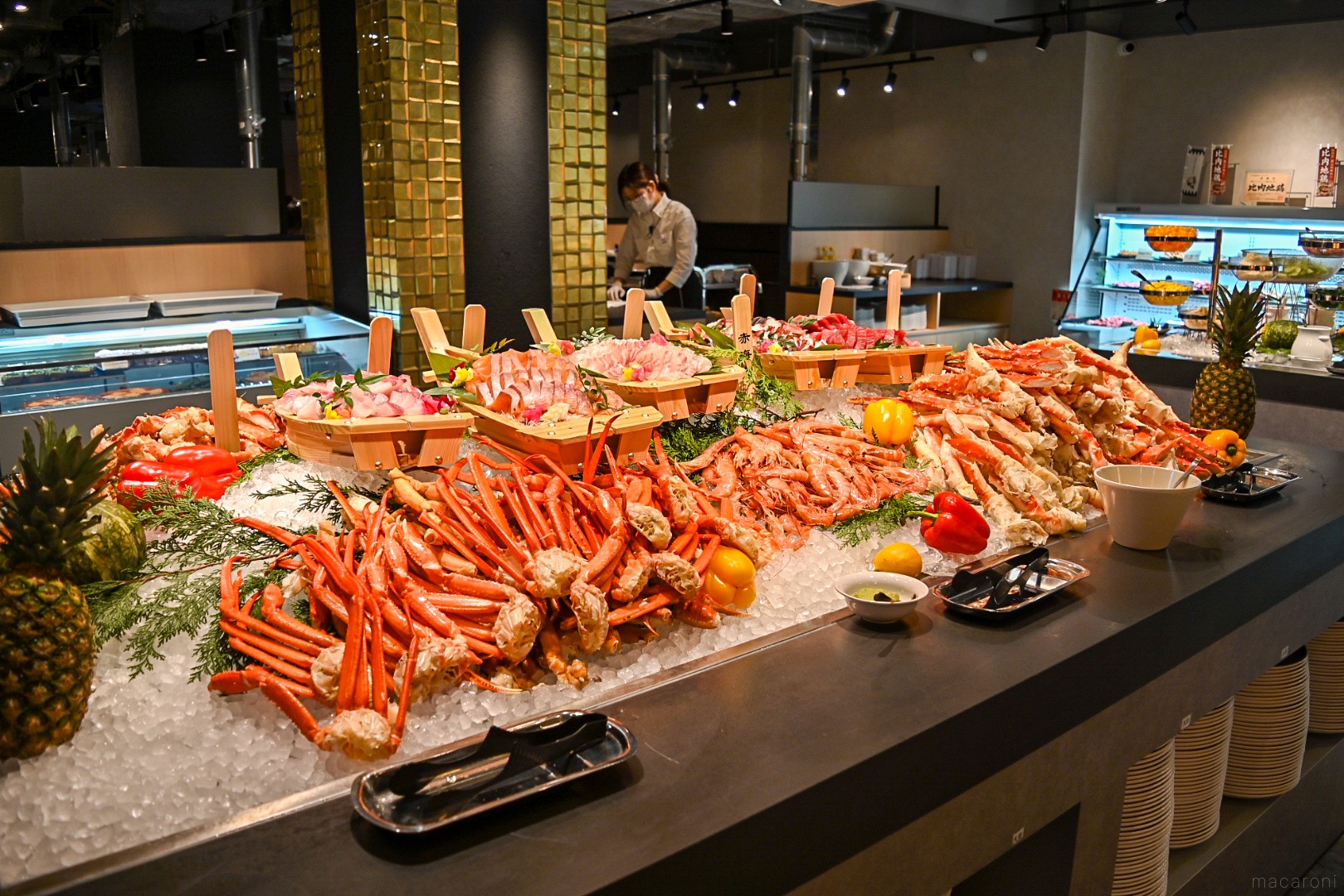 高級食材が食べ放題に！注目スポット「海鮮ブッフェダイニング銀座八芳
