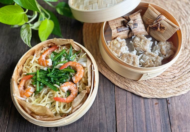 3COINSのせいろで作った点心と塩焼きそば