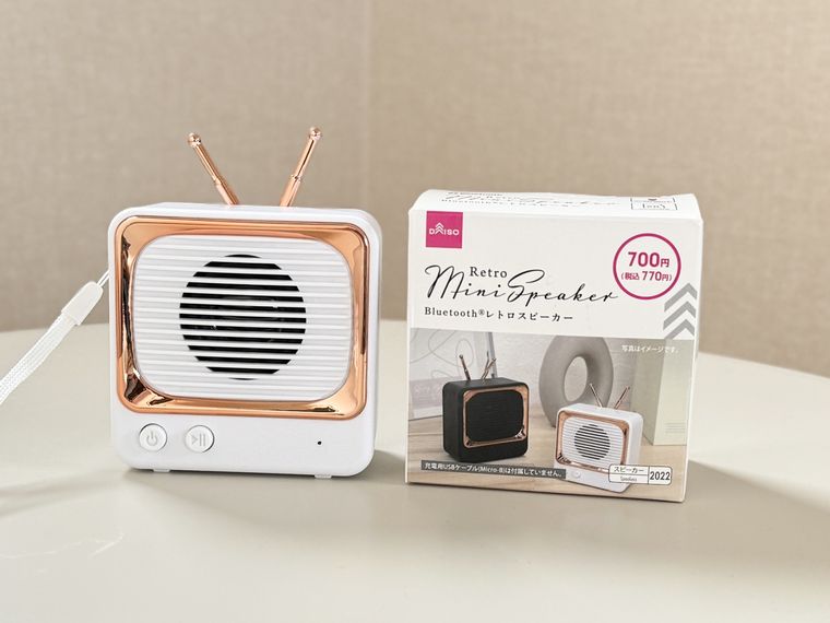 ダイソーレトロスピーカーミニのパッケージと中身