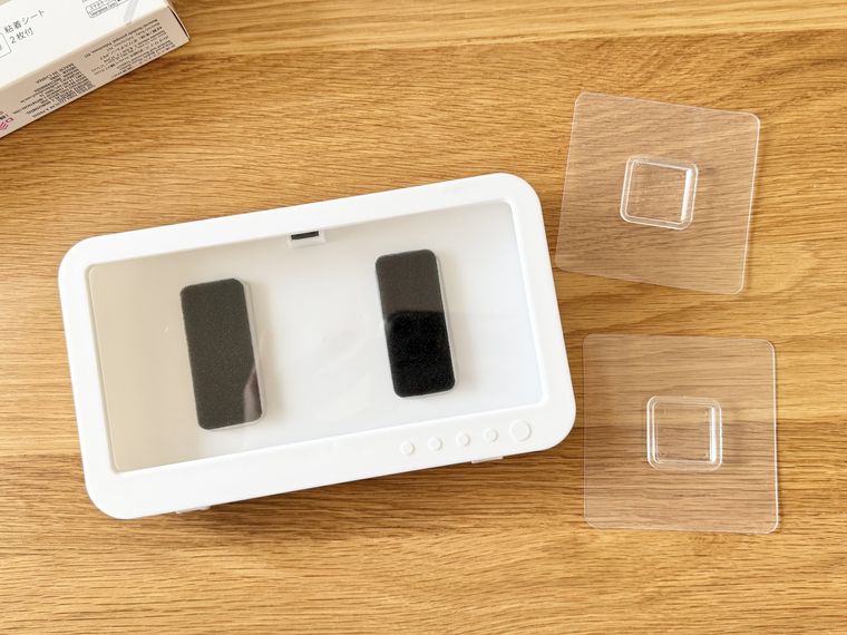 防滴スマホホルダーのパッケージ中身