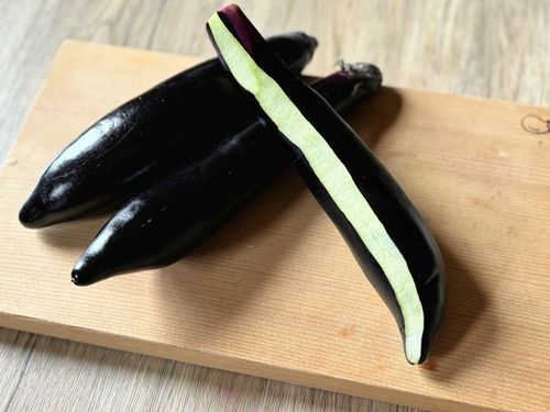 なすは皮をむくべき？野菜ソムリエが皮むきのメリットやコツを伝授！