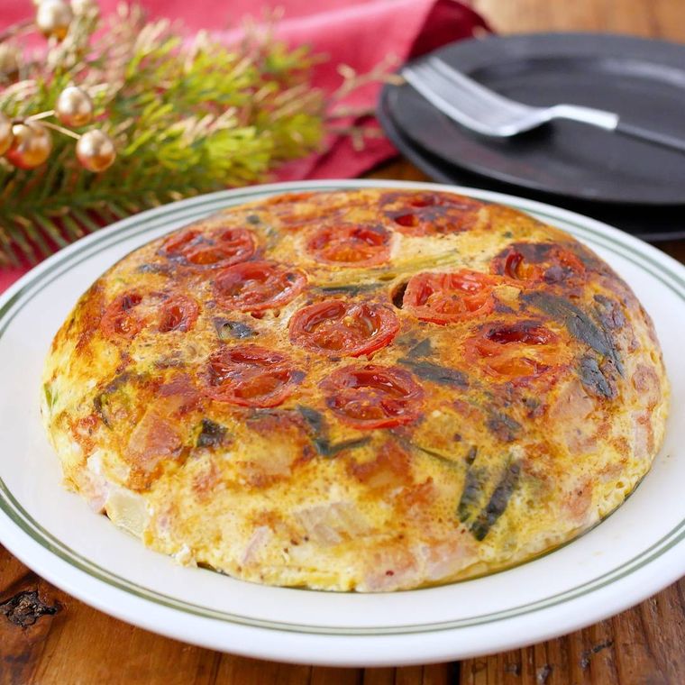 白い皿にのったお手軽キッシュ