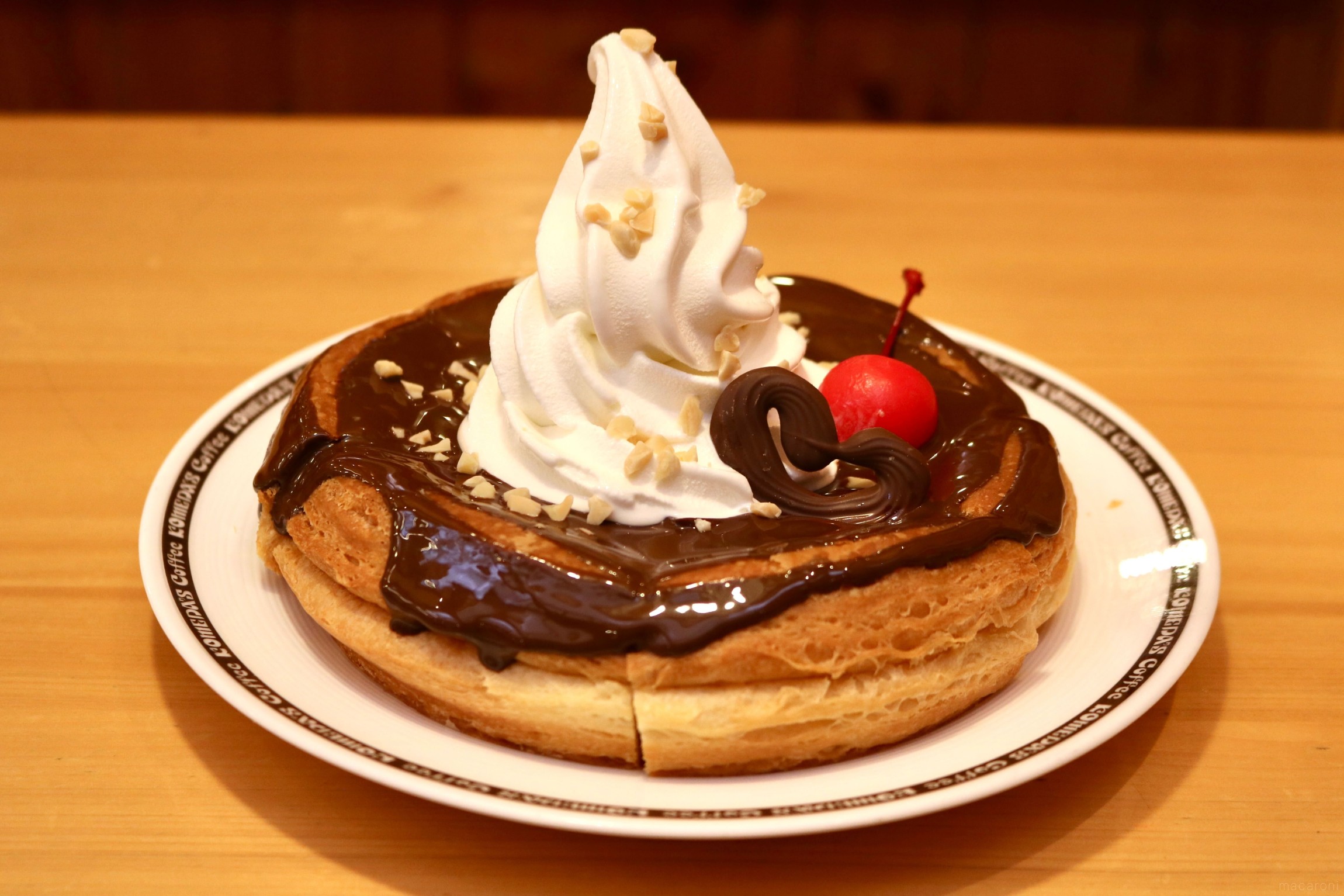 コメダ珈琲店×ガーナチョコレート」新作4種を食べ比べ！チョコ尽くしのシロノワールやクロネージュが集合 - macaroni