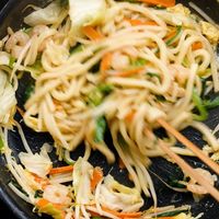 【作り方】エビたま焼きうどん