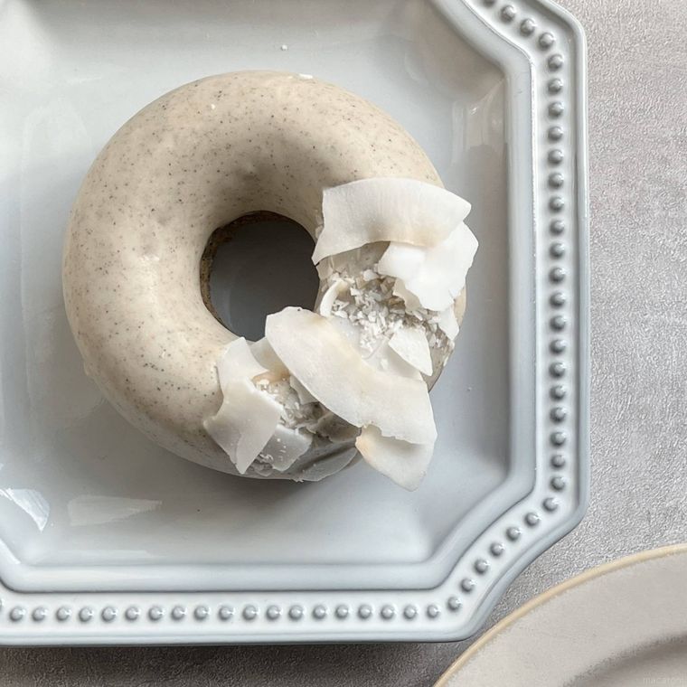 器にのったドーナツチャイ