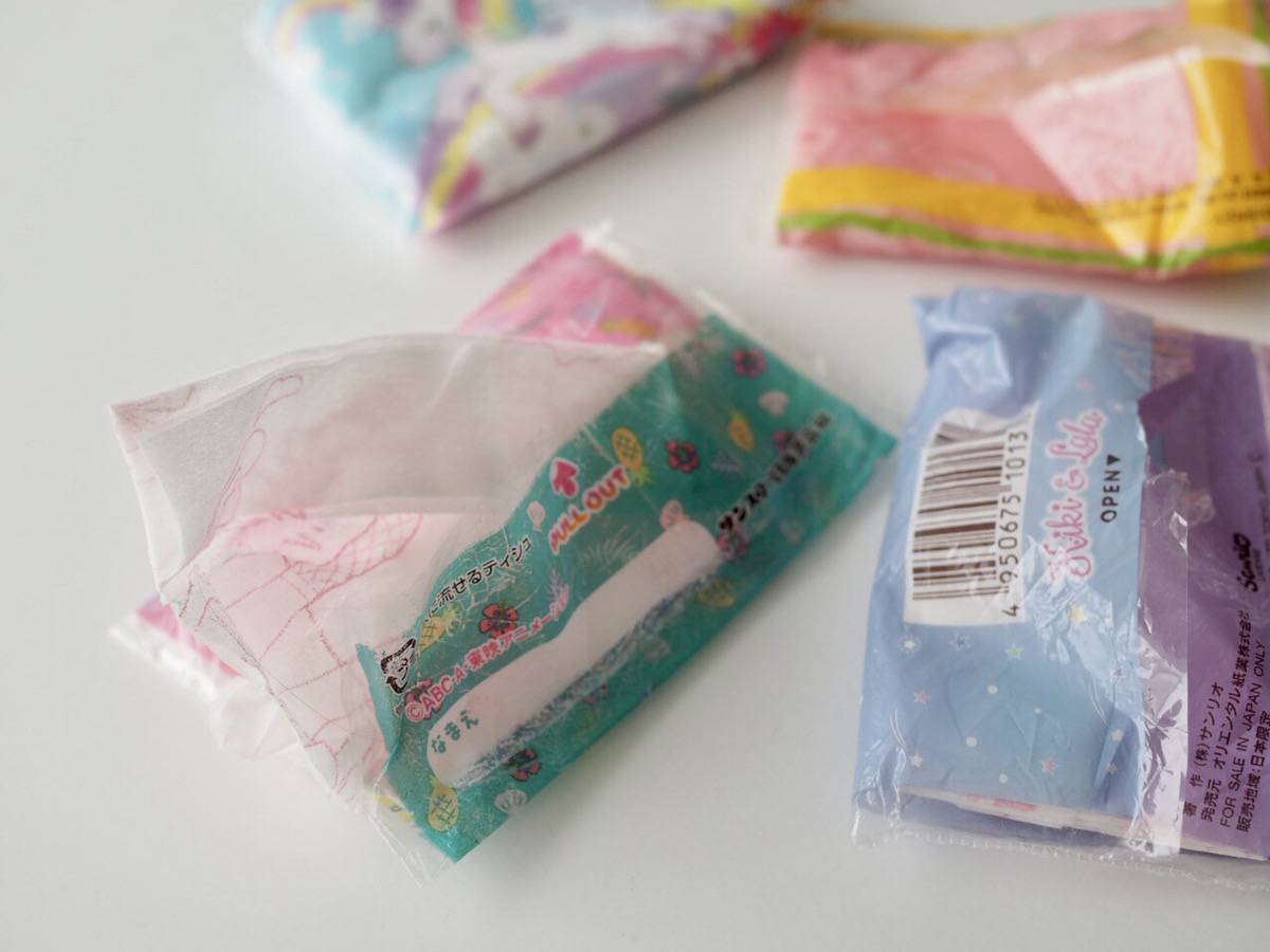 バッグの中でポケットティッシュがボロボロに。防ぎ方に「やら