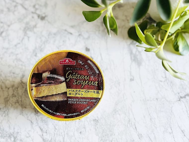 まいばすけっとのガトー・ソワイユ バスクチーズケーキ風ヨーグルトのパッケージ