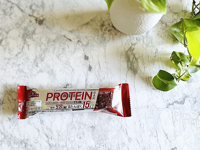 まいばすけっとのプロテインバーのパッケージ