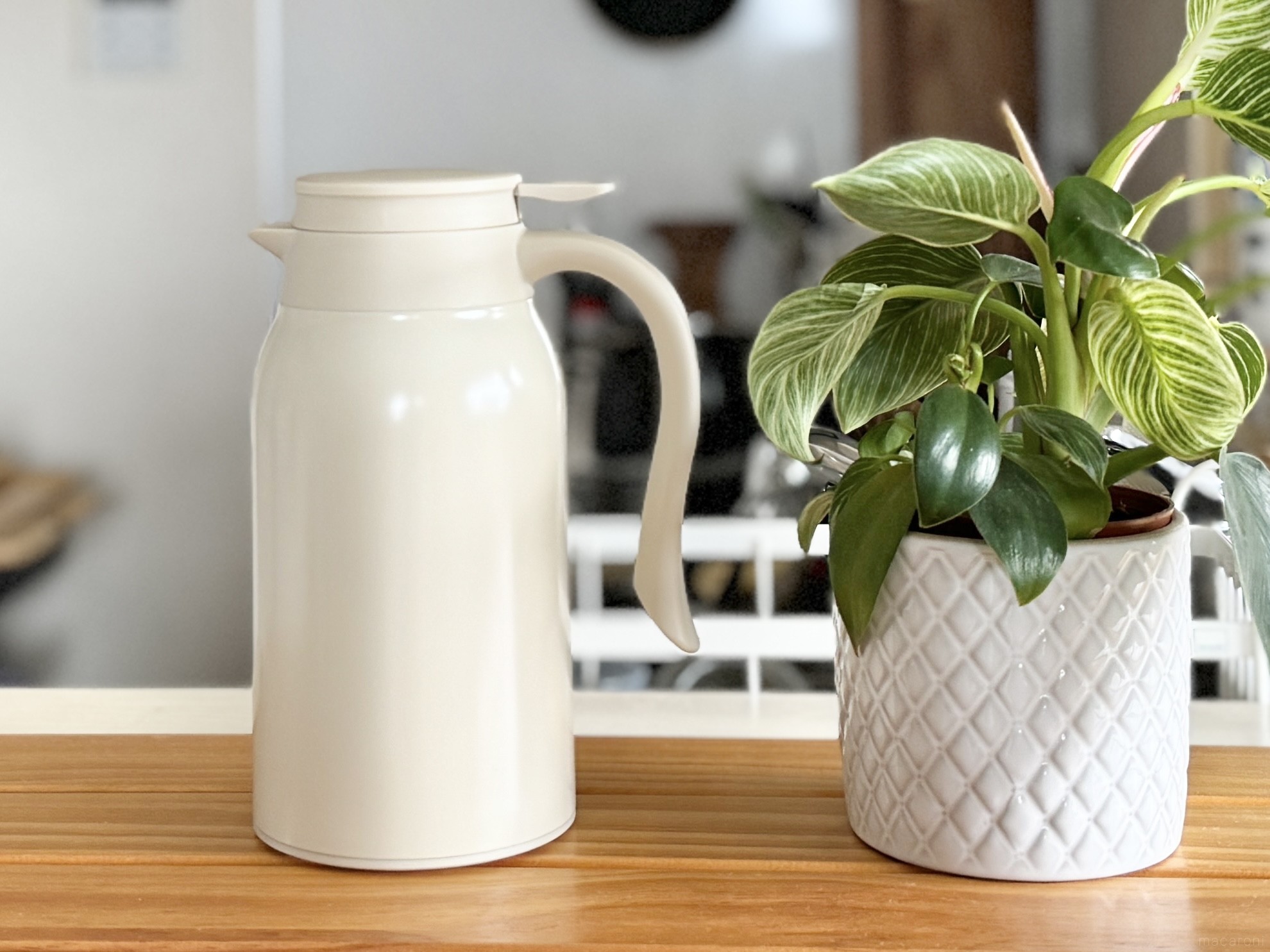 節約にも役立つ！スリコ「卓上ポット」がおしゃれで機能的♪ - macaroni