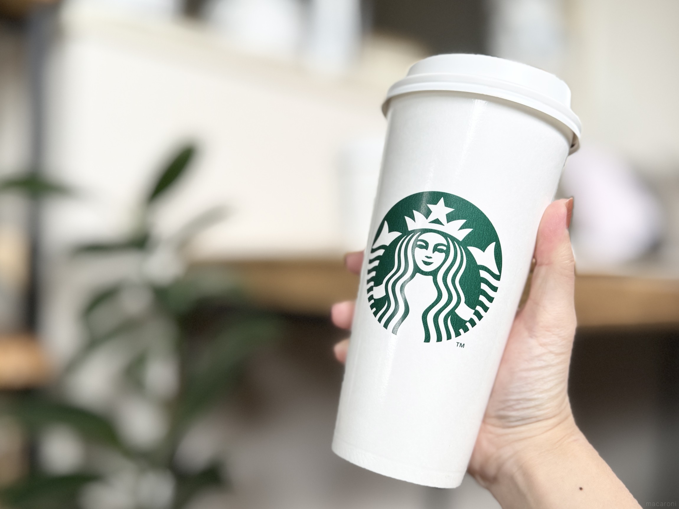 スタバの「ベンティ」サイズが気になる…！どんな人が頼むの？大きさは 