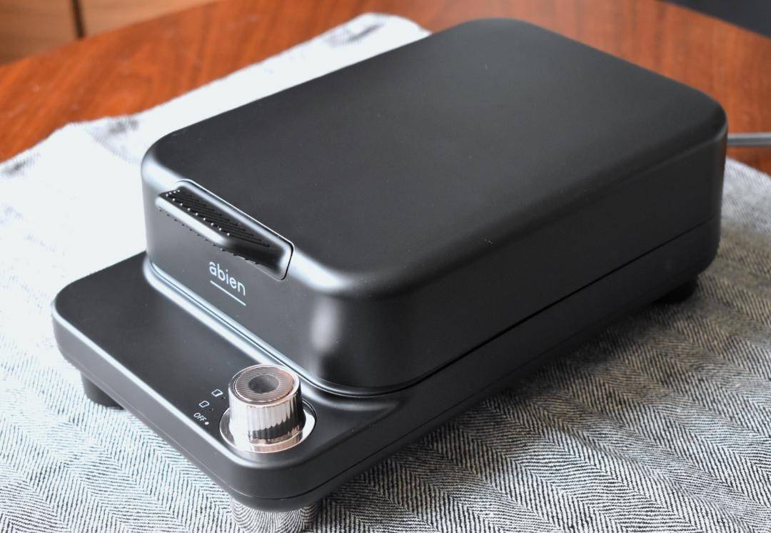 食パンをトーストすることだけに特化。アビエン ブレッドグリルを使っ