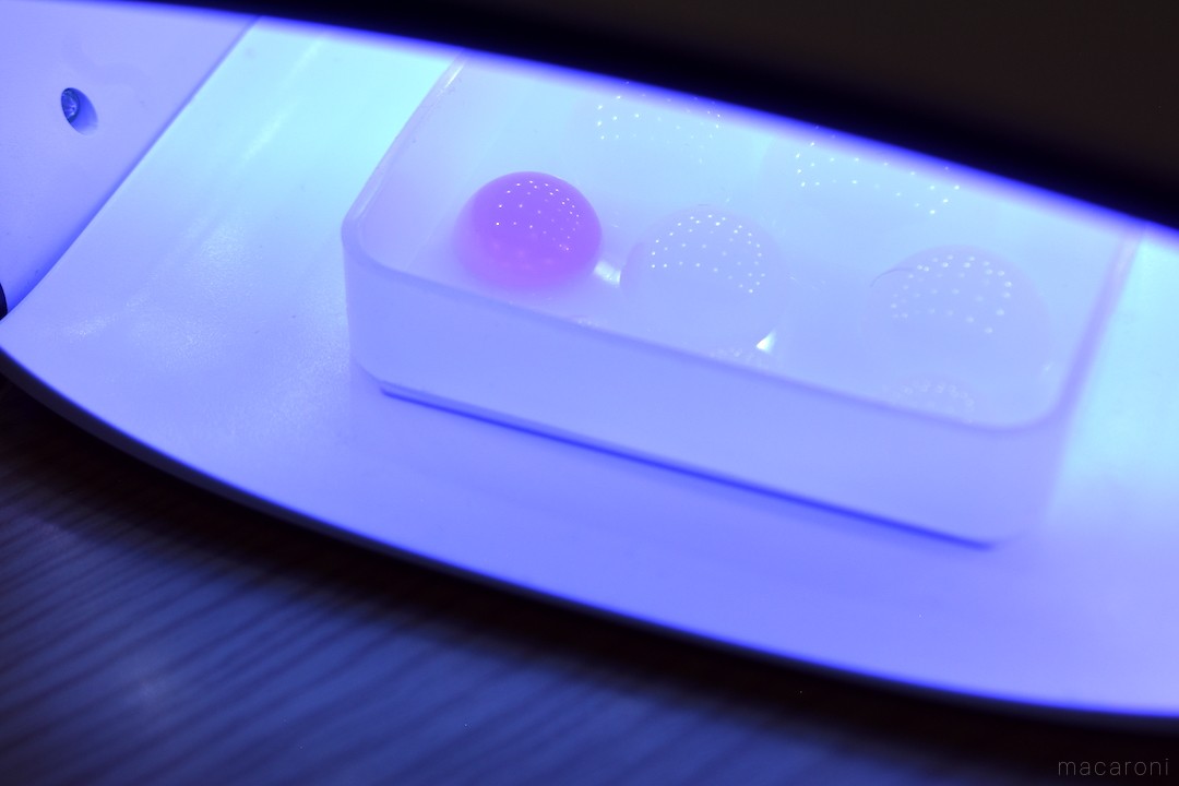 ハンドメイドに大活躍。ダイソーのレジン液を全種レビュー！カラー