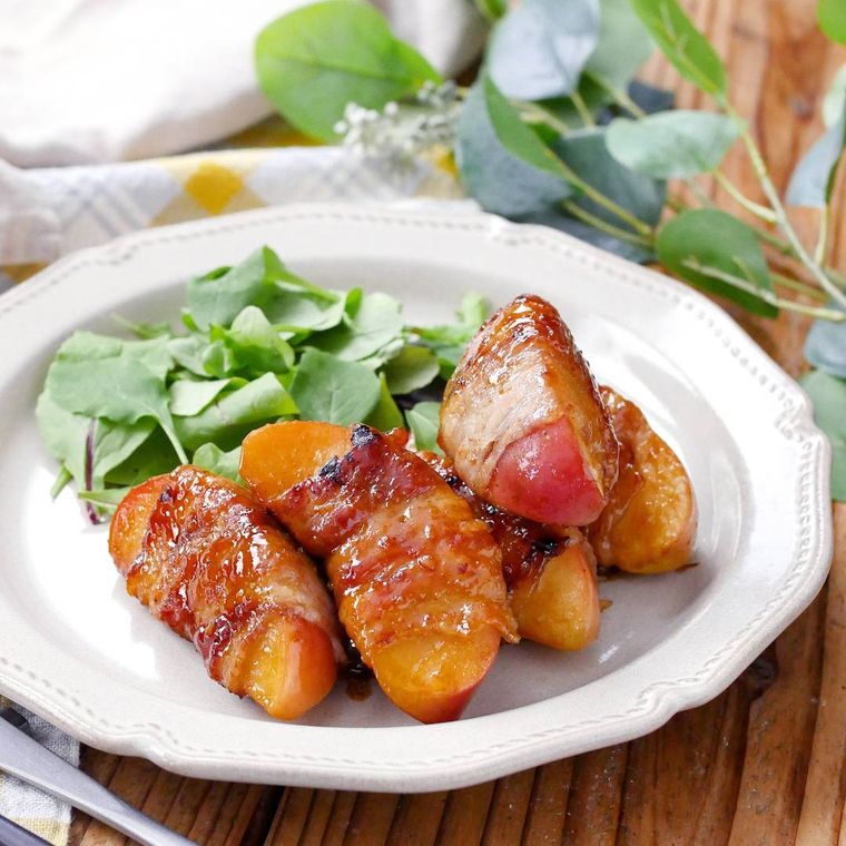 りんごの肉巻き