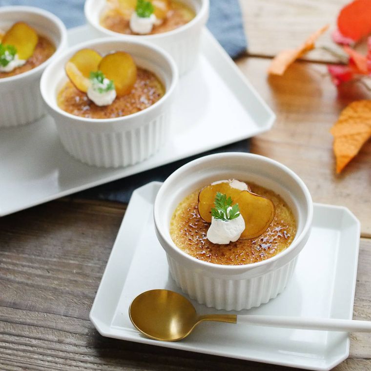 ココットに入った焼き芋のクリームチーズブリュレ