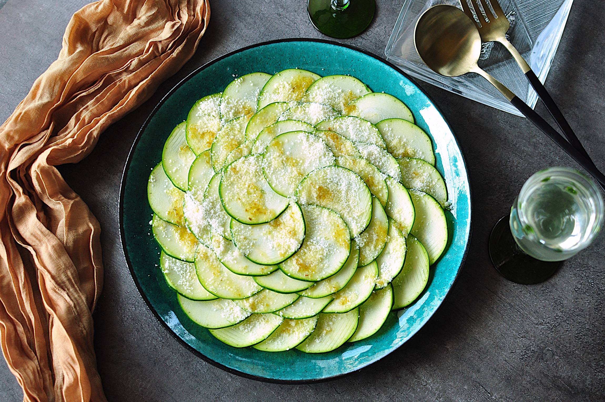 カルパッチョ 基本のサーモンカルパッチョ】簡単！激うま！新玉ねぎで！ | レシピ