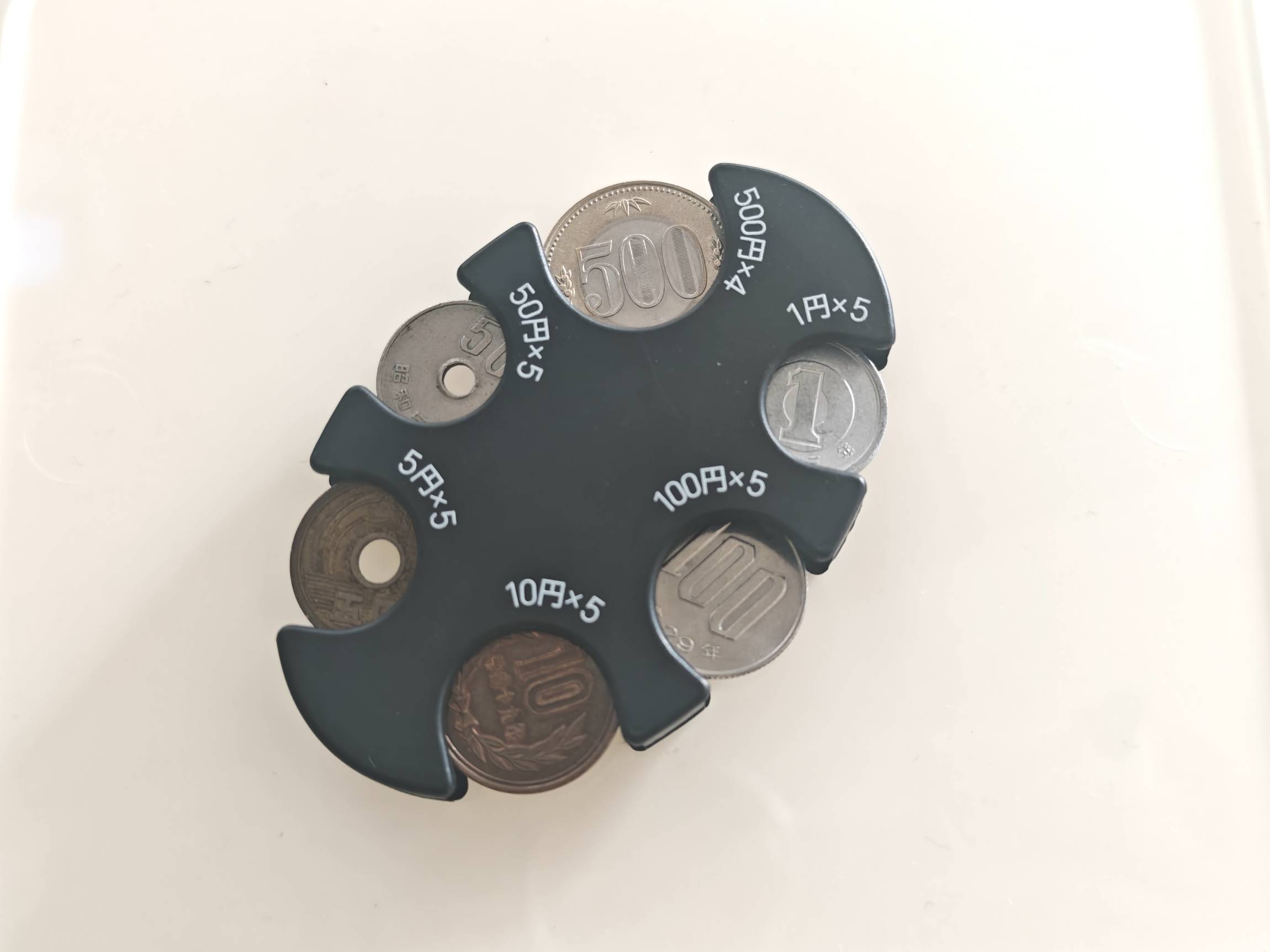 かわいくて機能性抜群！ダイソーの人気「コインケース」を5つ紹介 - macaroni