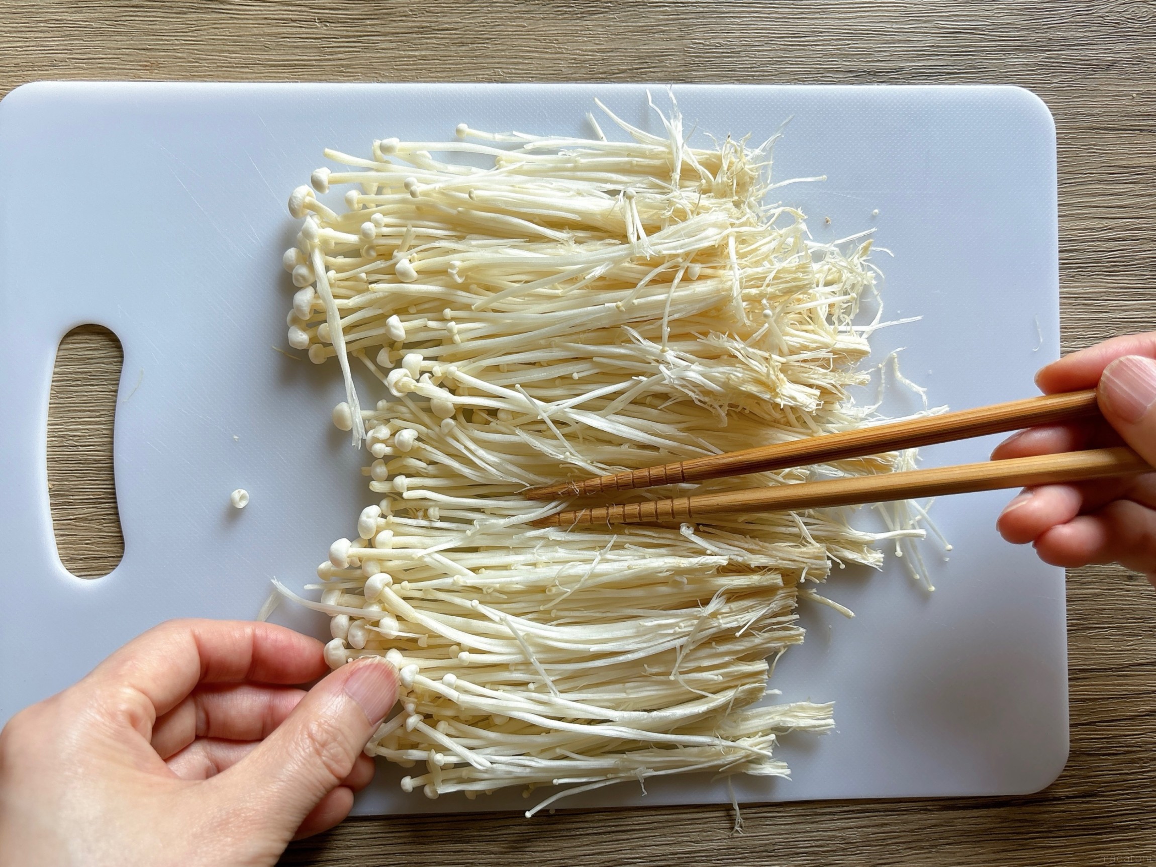 えのきの簡単なほぐし方は？野菜ソムリエが菜箸とフォークを比較