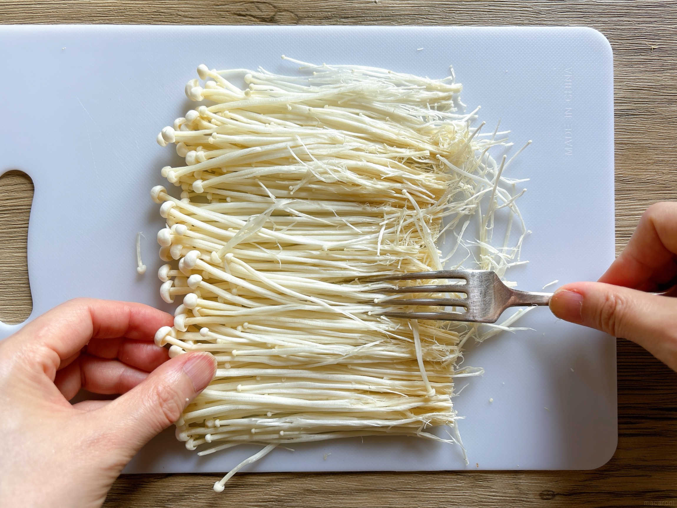 えのきの簡単なほぐし方は？野菜ソムリエが菜箸とフォークを比較