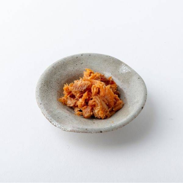 AKOMEYA TOKYO  銀鮭ハラス 焼きほぐしを器に盛ったところ
