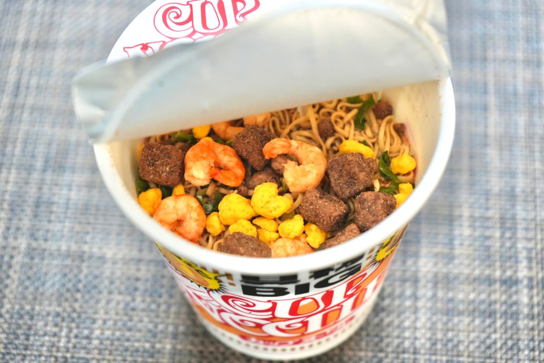 謎肉とエビが大きくなった！日清食品「カップヌードル ビッグ