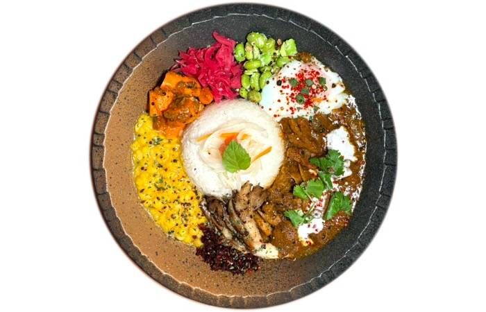 旧ヤム邸シモキタ荘旧ヤム式秋かほるチキンカレープレート