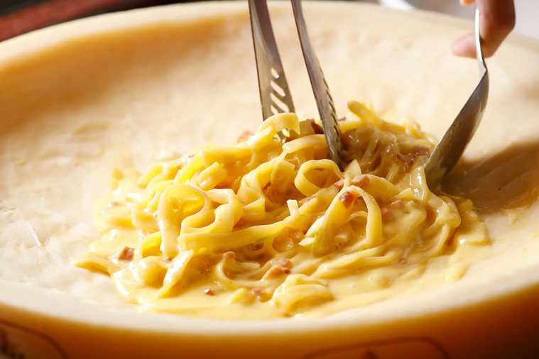 ポートダイニング リコリコの秋の味覚とハロウィーンフェアのメニュー例