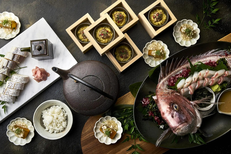 スアンブアのタイ・日・仏・伊を巡る秋の贅沢グルメビュッフェのメニュー例