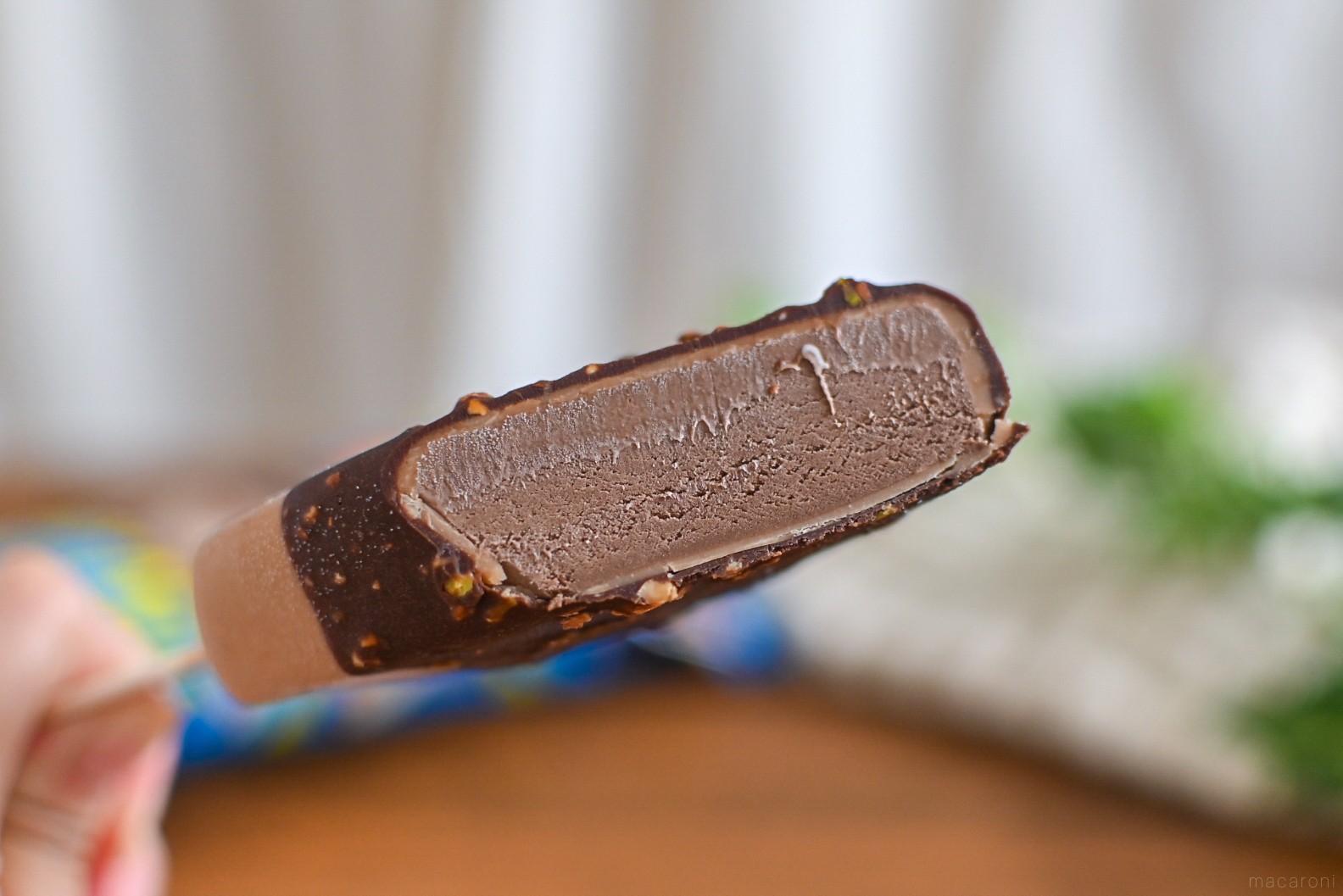 パルム新作はチョコ尽くし。「ダブルチョコ クレイジーナッツ