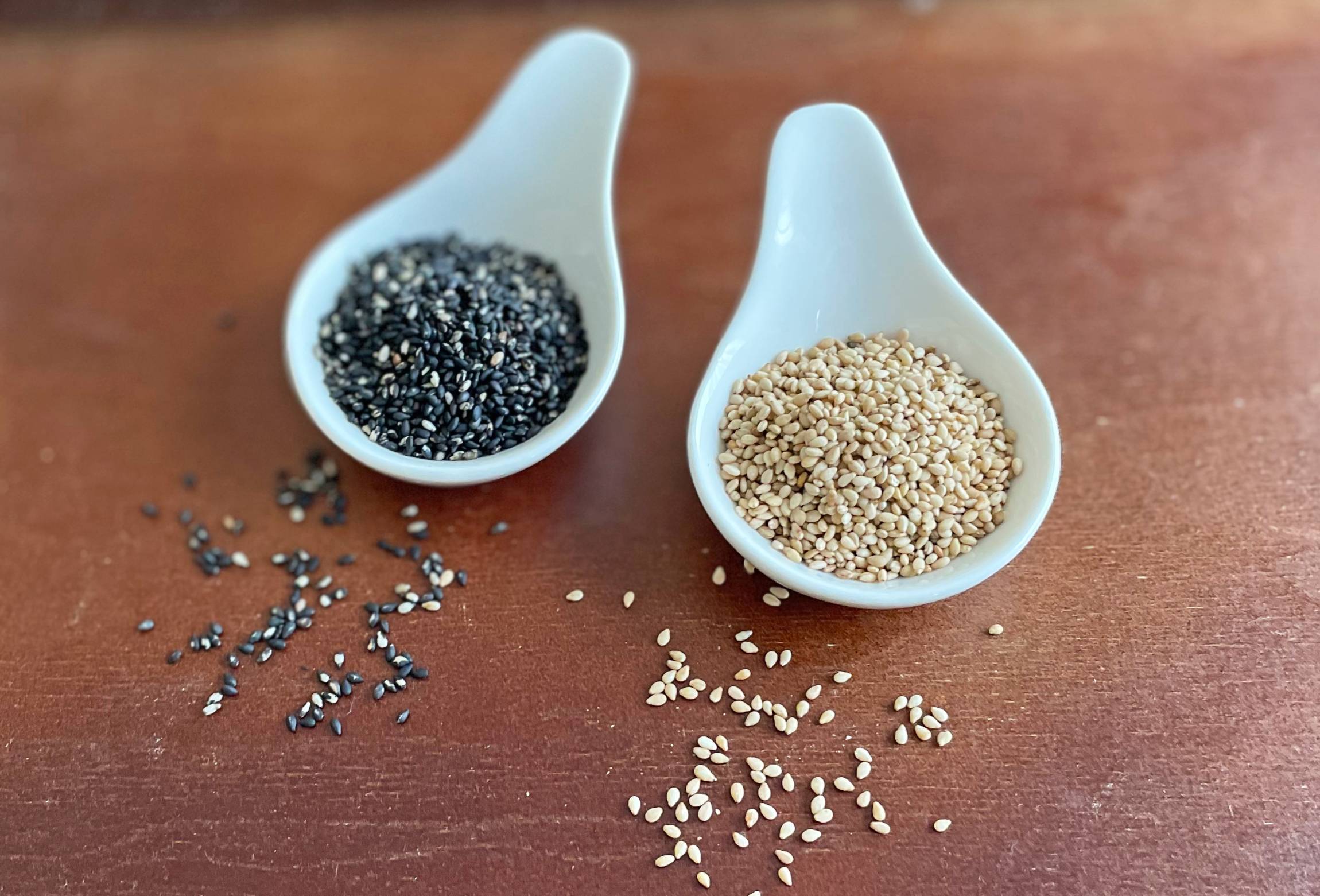 白ごまと黒ごまの違いって知ってる？おすすめの使い方を完全マスター