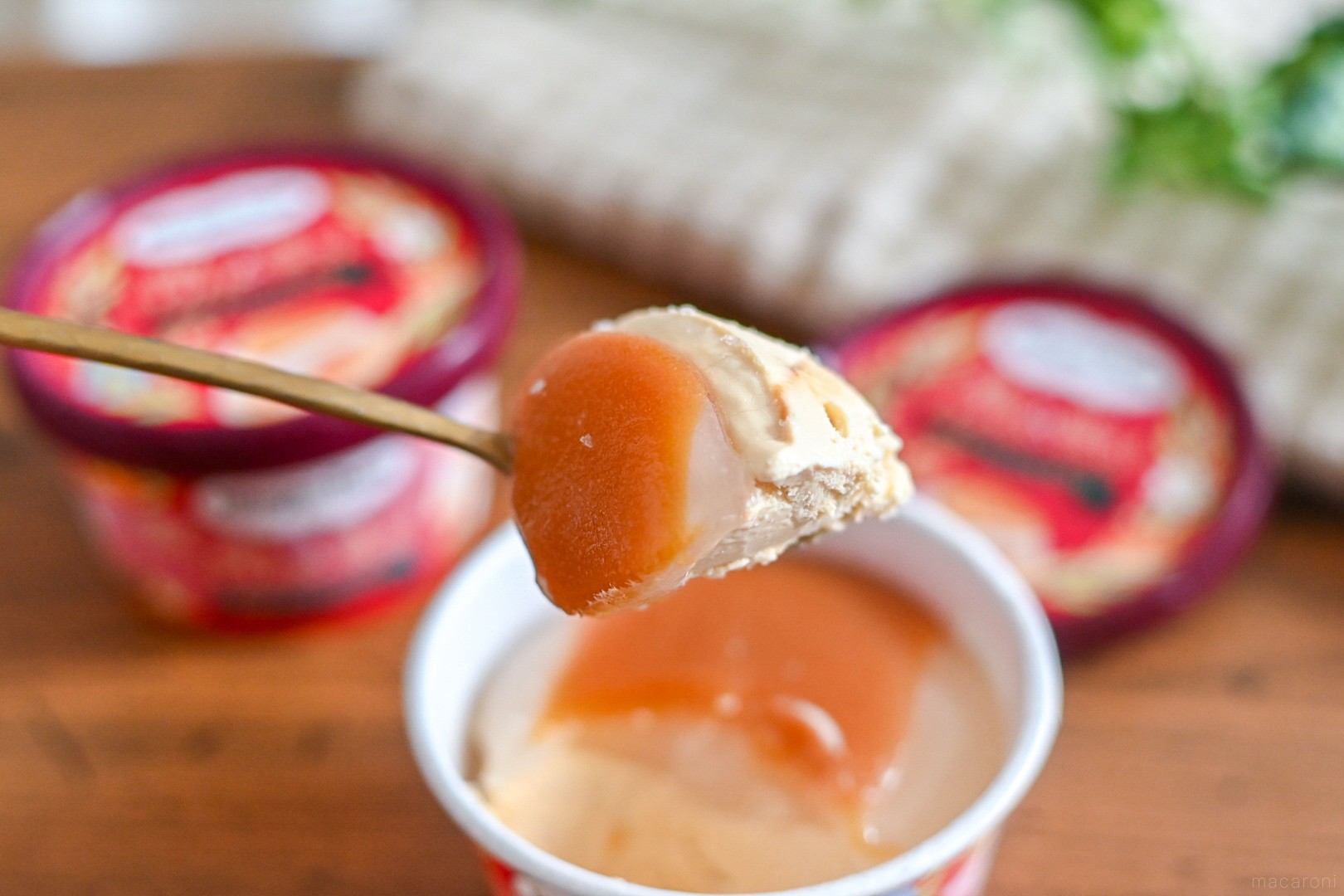 今と昔の名作がコラボ！ハーゲンダッツ「復刻キャラメル＆華もち」を