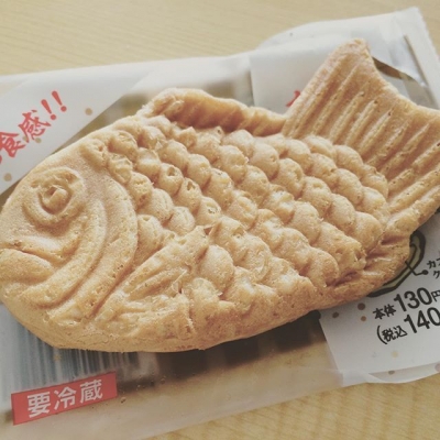もっちもち!ファミマの『クリームたい焼きカスタード』が魅惑の食感