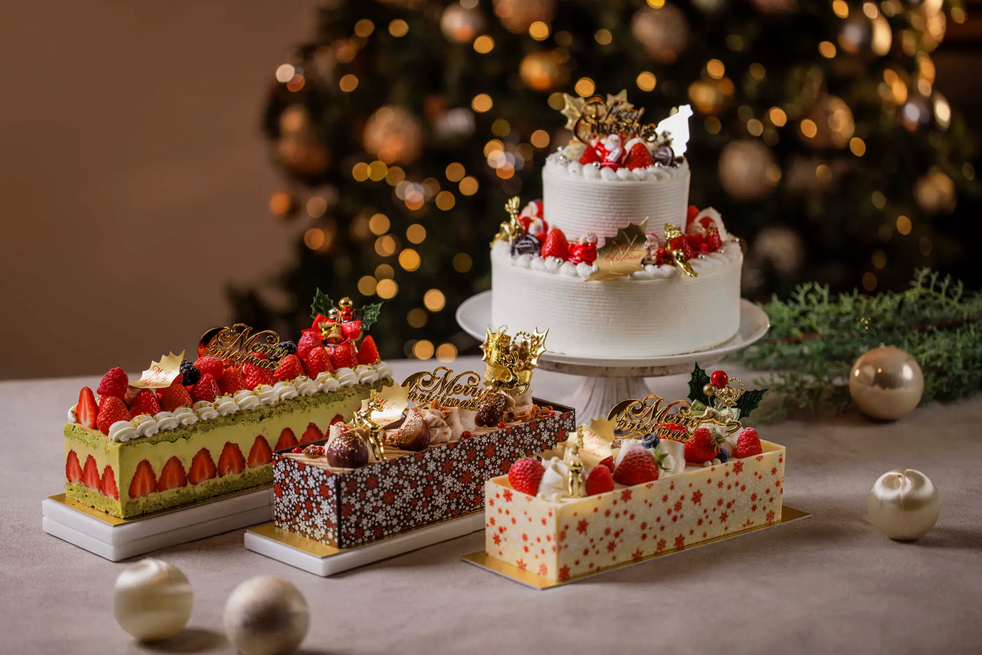 確認用 GÂTEAUX 8月号 クリスマスケーキ特集 ラグジュアリーホテルの