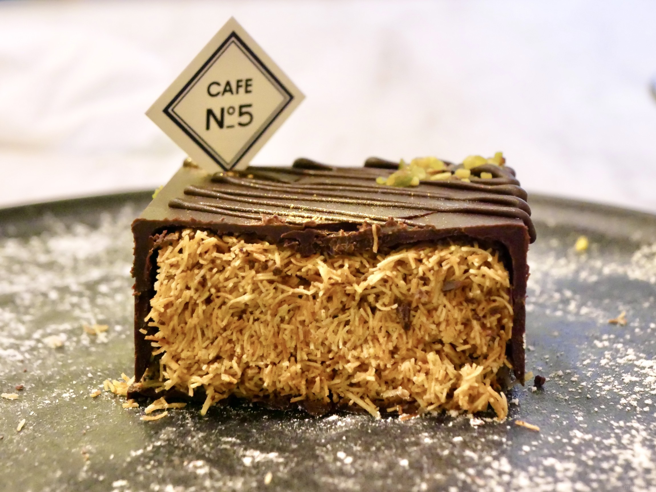 自家製ドバイチョコレートが食べられる。表参道「カフェ ナンバー