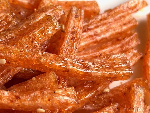 中国のお菓子「辣条（ラーティアオ）」とは？「不思議な味と食感