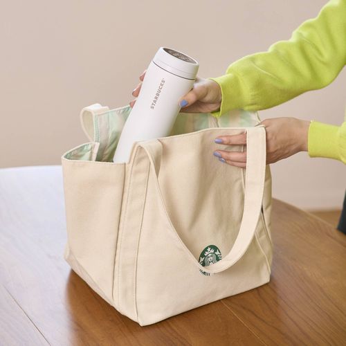スタバの2025年「福袋」が抽選発売決定！予約方法や気になる中身は 