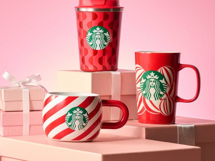 スタバの2024年ホリデーグッズ全22種！クリスマスカラーのタンブラーや 