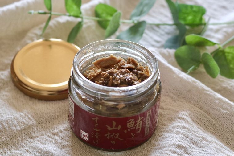 鮪と山椒のオイル漬け