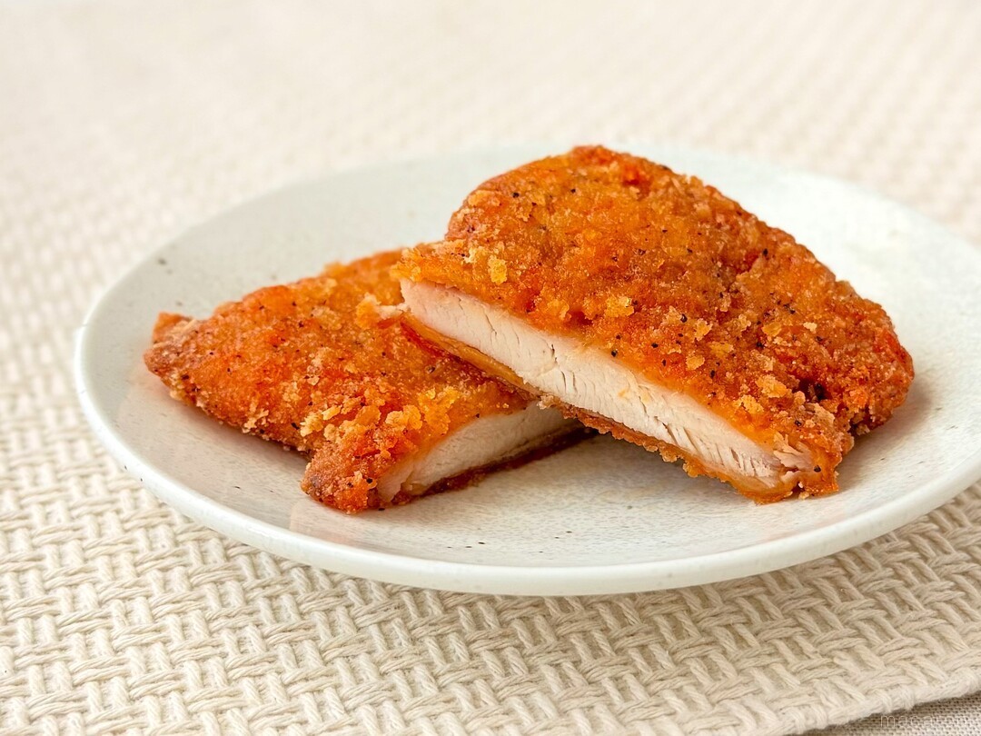 味も食感も刺激的！セブン新作「ザクチキ（魅惑のうま辛）」の