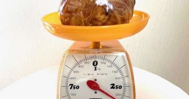 250gを超える重さのロピアの肉肉巻きおにぎり